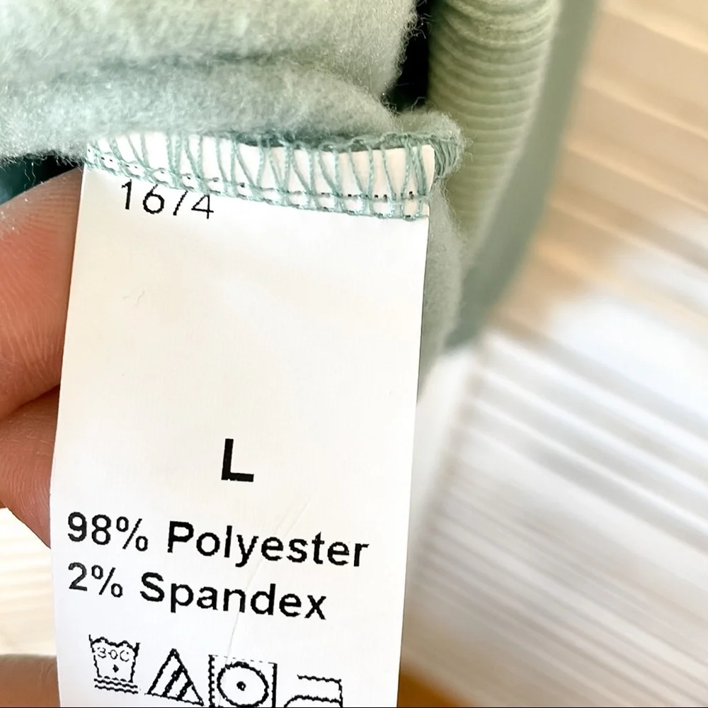 SHEIN | California West Coast Light Green Crewneck Sweatshirt - Picture 4 of 5
